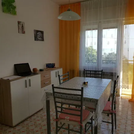 Carnerolo*** * Rijeka